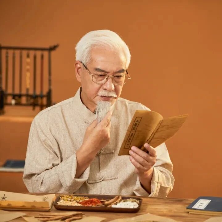 一进补就会燥热、烦躁不安、流鼻血和口干，快看看是不是这些原因！