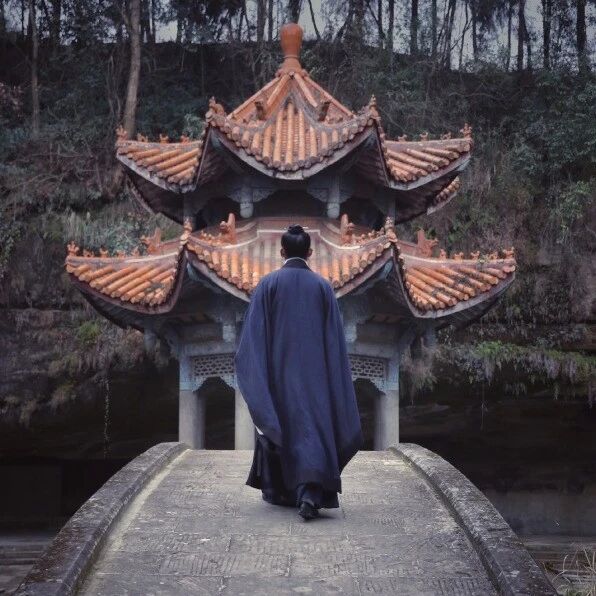 “大师”泛滥，修行者尚有自知之明？
