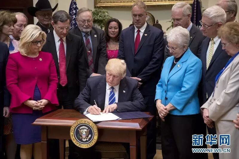 特朗普年龄_特朗普的年龄_美国总统特朗普的年龄