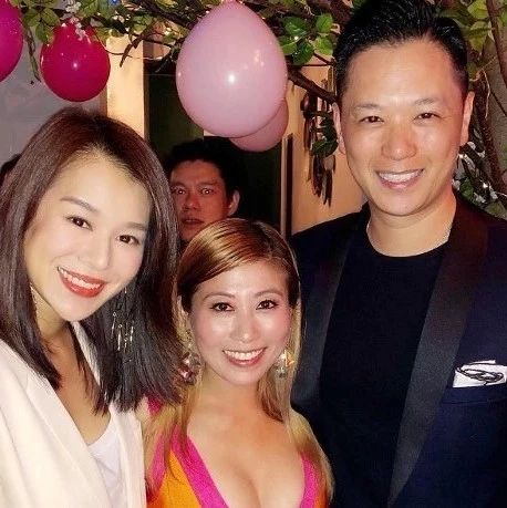 37岁美籍华裔女歌手生日开P性感上阵 胡杏儿夫妇到场祝贺