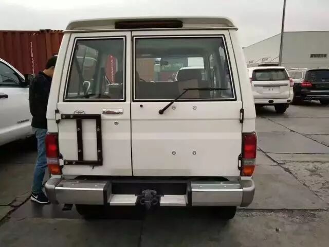 �����ԽҰ���������¿�·��LC 71���ִ���