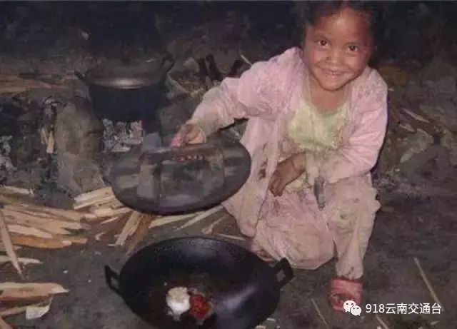 中国贫穷山区的孩子生活竟是这样,看到这些,我们是否应该做些什么?