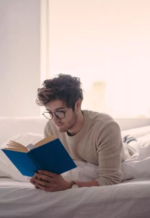 爱看书的男人很帅
