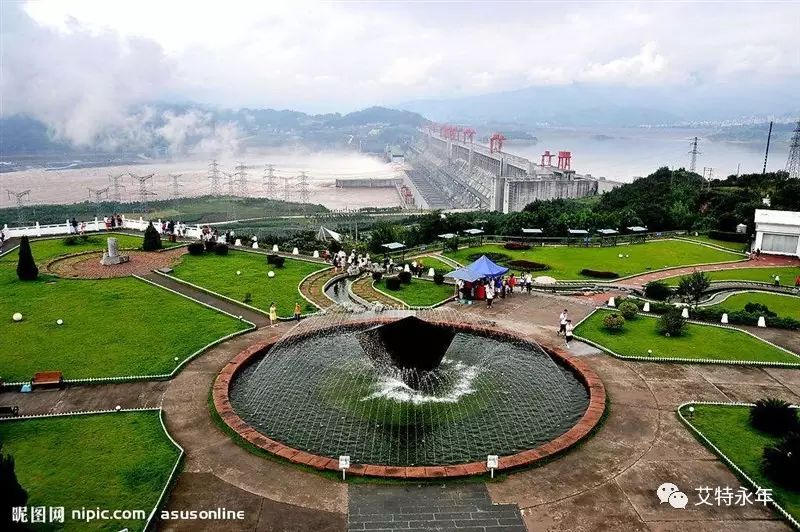 乘扶梯登临三峡工程全景的最佳观赏位置【坛子岭】,观三峡工程