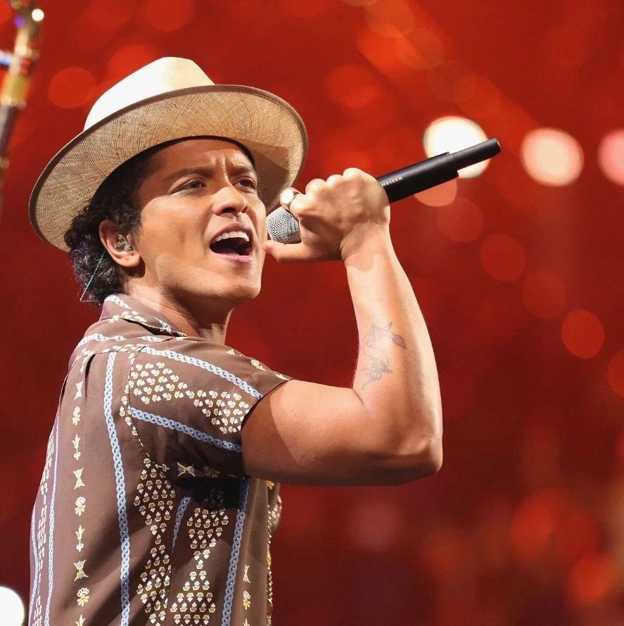 火星哥Bruno Mars新歌夺冠 他的8首Billboard冠军单曲哪首戳中你的心