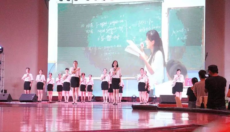 "师爱"无疆,翰林教育2017教师节晚会圆满结束!