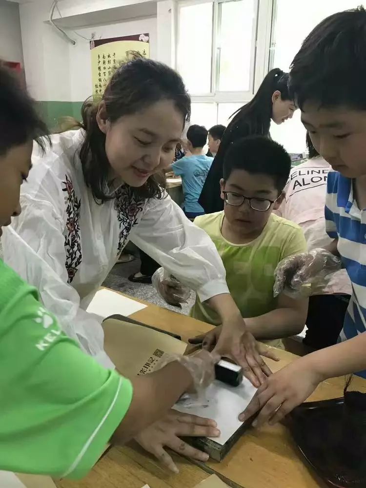 洛陽畫冊印刷_企業(yè)畫冊印刷_鄭州畫冊印刷