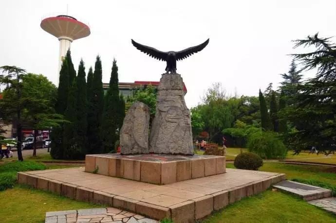 成都理工大學廣播影視學院教務網_成都理工大學廣播影視學院官網_成都理工學院廣播影視藝術學院