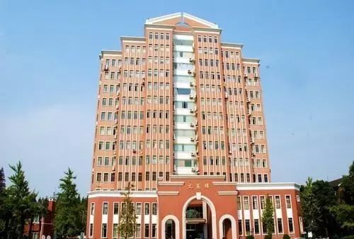 成都理工大學廣播影視學院官網_成都理工學院廣播影視藝術學院_成都理工大學廣播影視學院教務網