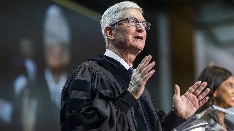 苹果CEO库克加劳德大学毕业演讲：无论做什么，都要从自己价值观出发！（附视频&演讲精华稿）