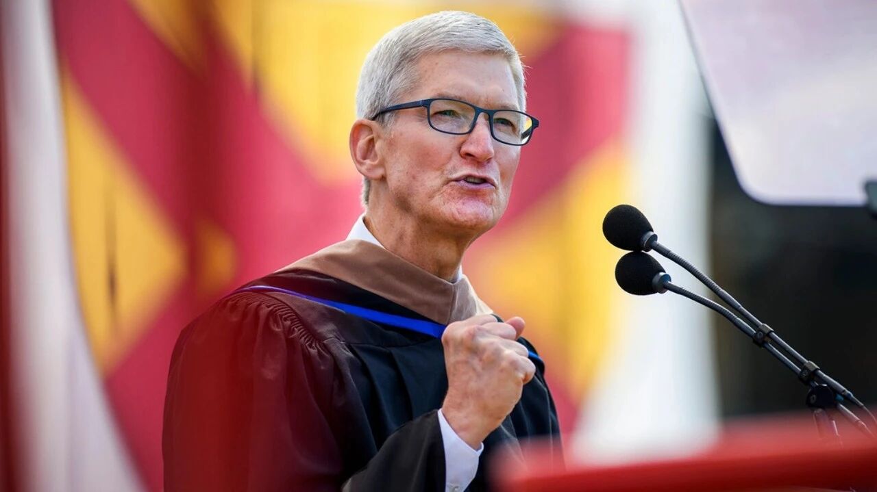 库克斯坦福大学毕业演讲：不要浪费自己的时间去过别人的生活！