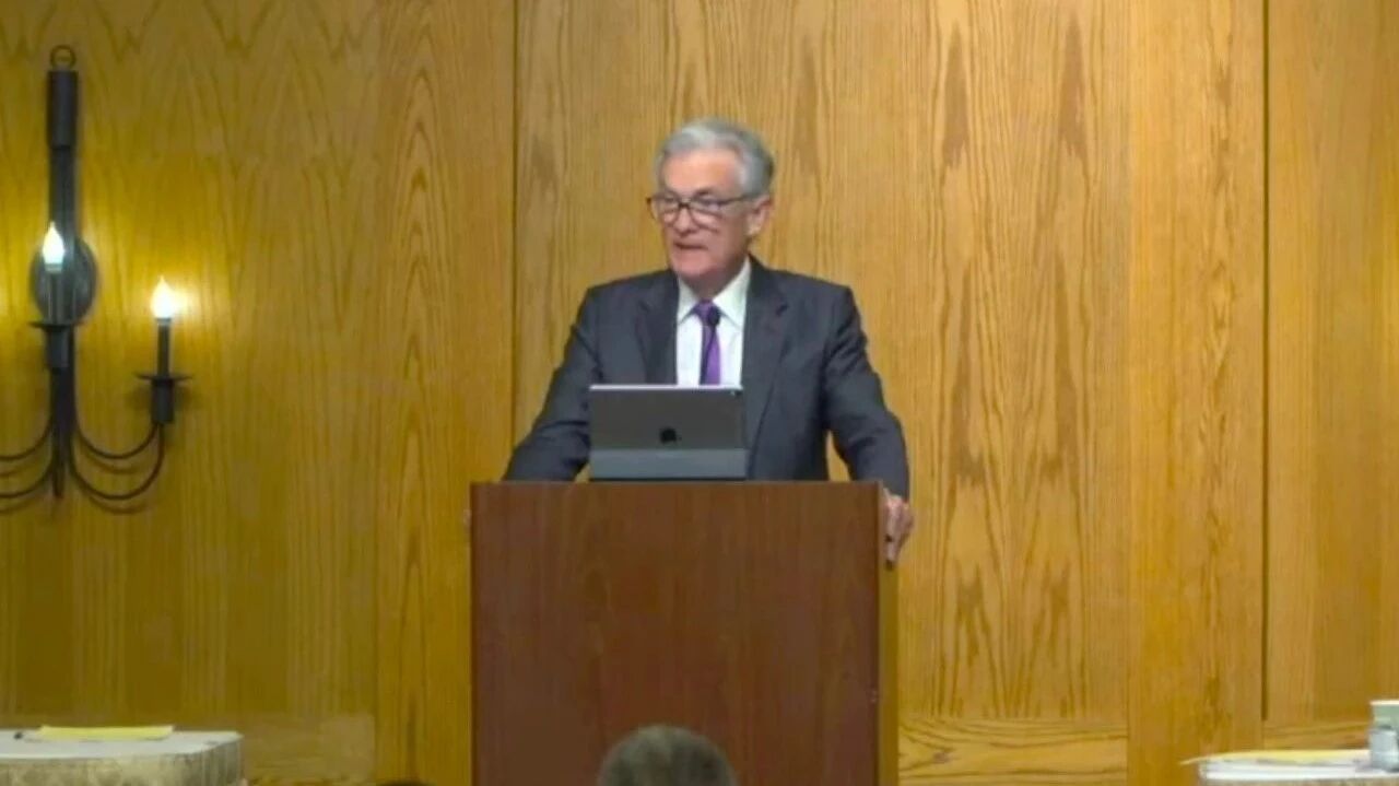 美联储主席鲍威尔最新演讲如期“放鹰”，警告继续加息可能性！