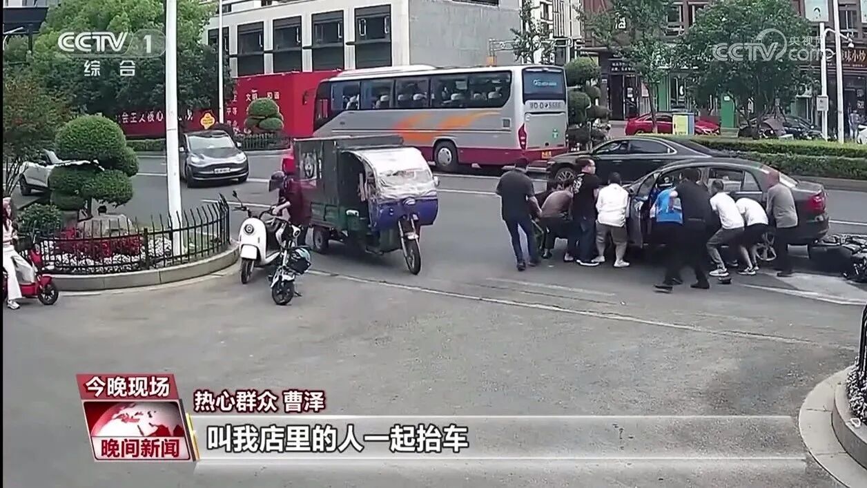 ↓↓↓⭐人从众叕里，藏着好多温暖！-3