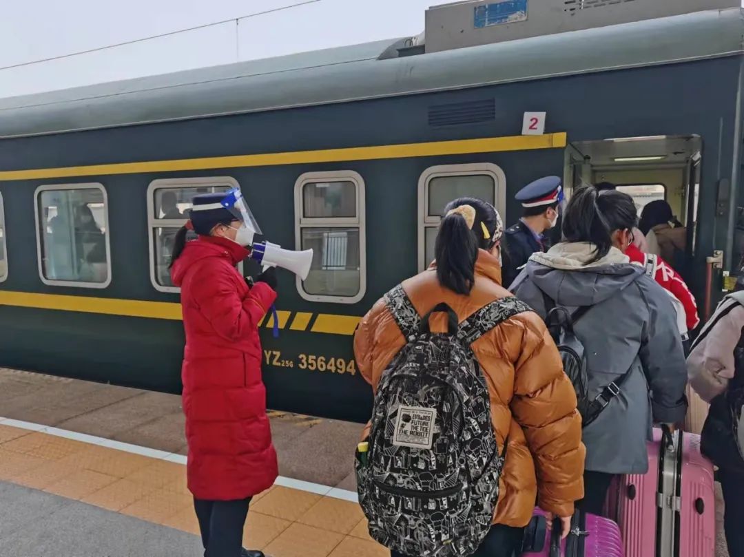 5次,重庆北～南通d2270/67 d2268/9次等多趟长途直通旅客列车运行区段