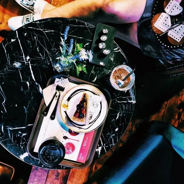 打着喝咖啡的旗号，去韩国做个水当当的美人儿！