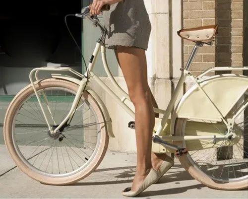 先拥有一台时髦自行车，飞驰在夏日微风与阳光下!