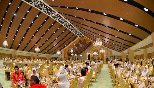 文莱是接近哪个国家_文莱护照免签哪些国家_文莱国家简介