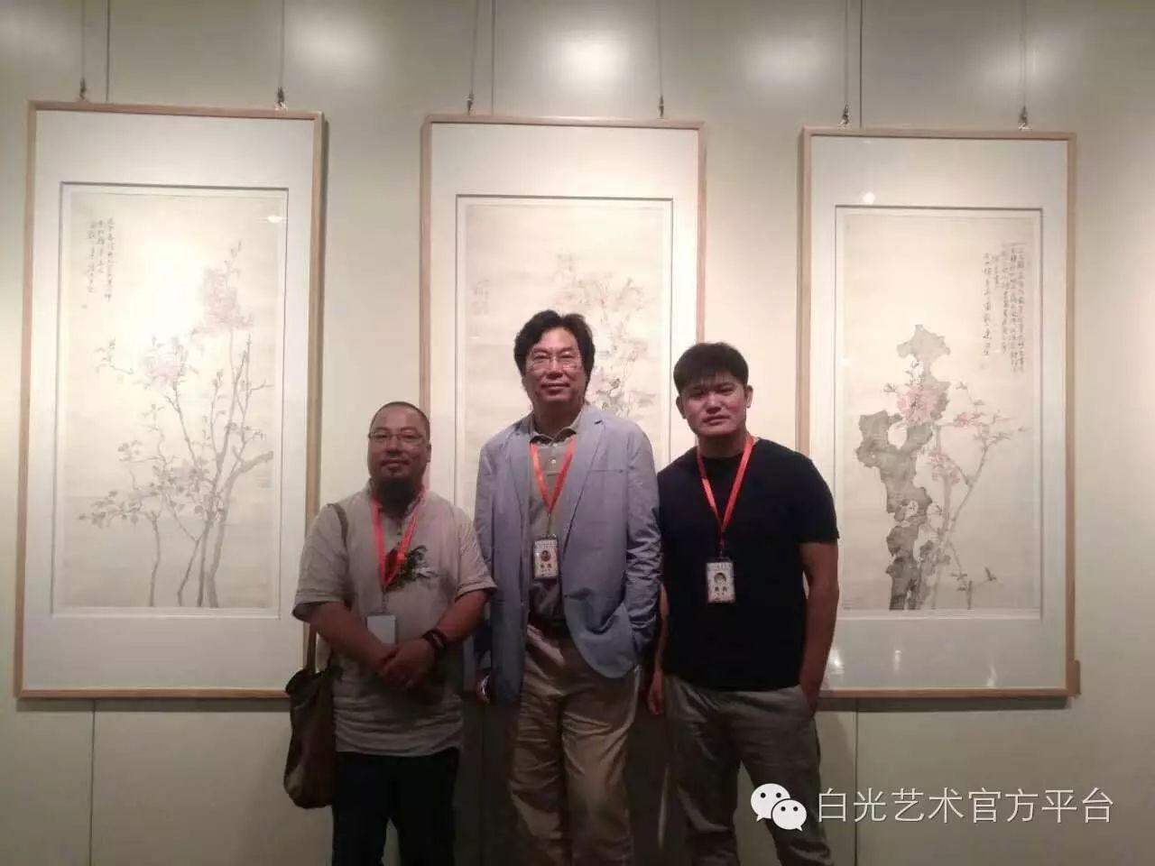 白光老师 此次展览主办方安排细致,在展览开幕后组织了画家交流笔会