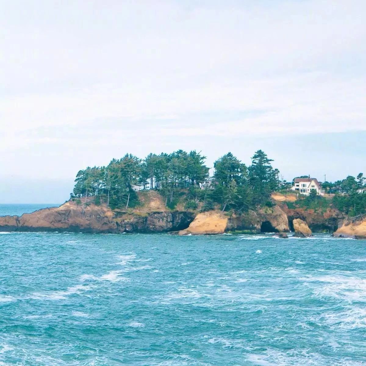 时空交错，人生如梦，唯有爱永恒不变。