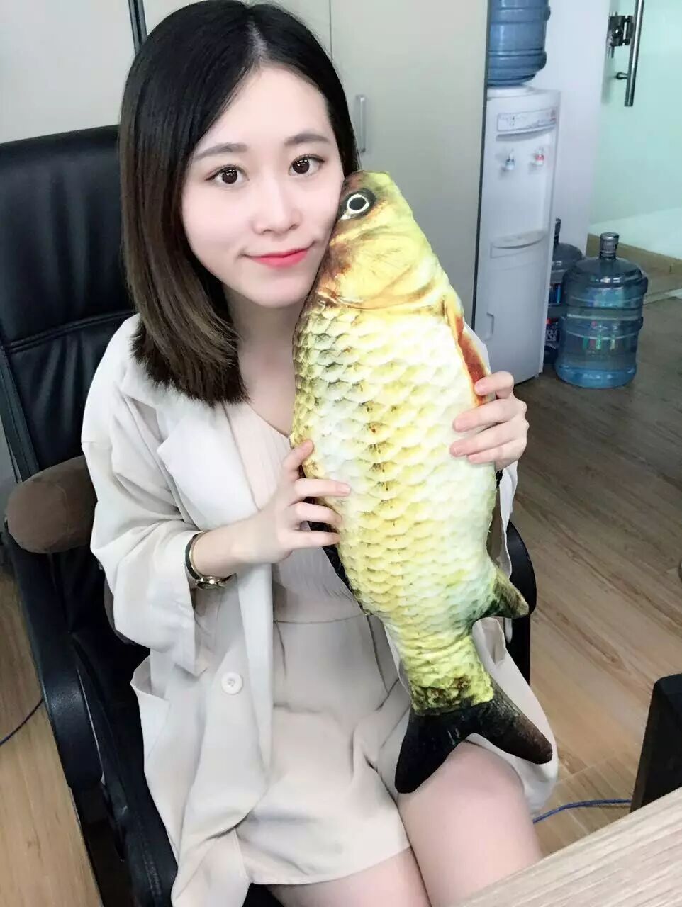 又一个现象级IP爆出，4个月吸粉800万，视频播放量破10亿