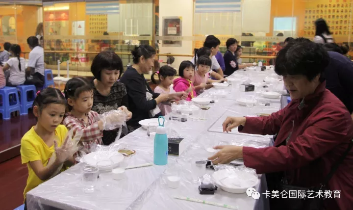 卡美仑国际艺术“双节同庆,来个孩子一起制作月饼吧”亲子主题活动,精彩回顾! 卡美仑国际艺术“双节同庆,来个孩子一起制作月饼吧”亲子主题活动,精彩回顾!