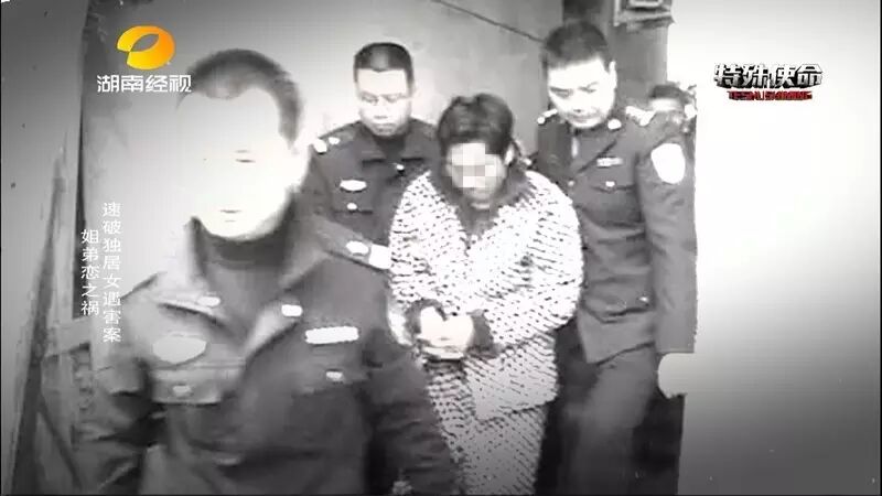 &nbsp; &nbsp; &nbsp; &nbsp; &nbsp;3月15日，民警带着犯罪嫌疑人符某来到案发现场进行指认。