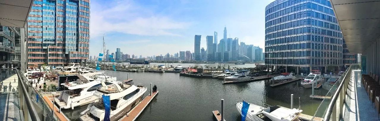 上海国际航运中心全景