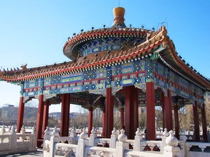 龙泽亭(天圆地方重檐亭)
