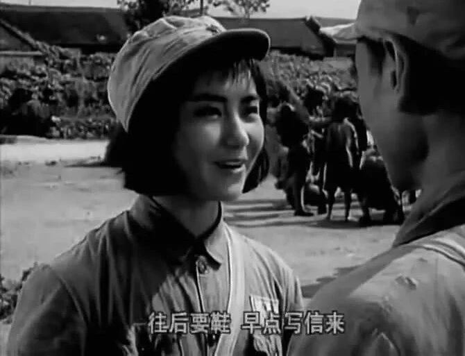 迎“三八”——银幕上的“衬托”女士们-4