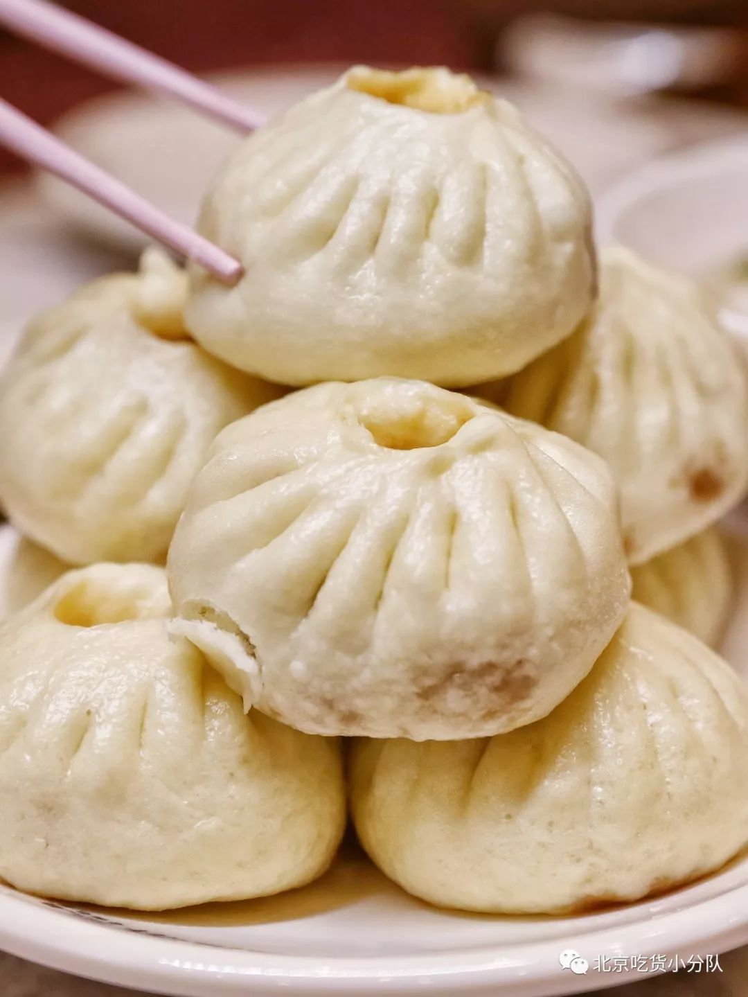 老面包子铺,只卖2种馅儿