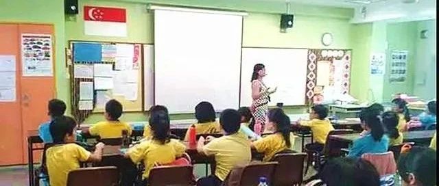 中国新移民妈妈亲述：我以为孩子上华文课是去学习了，没想到……