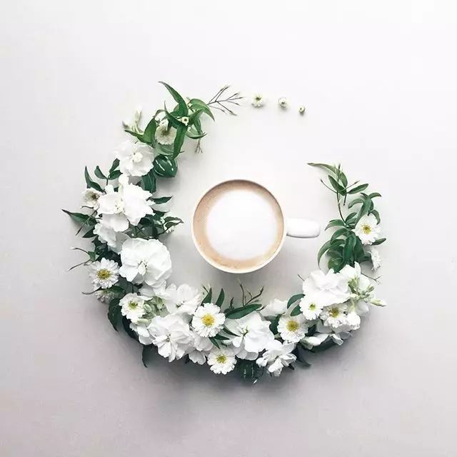 咖啡與花朵交織成餐桌上的優雅美景：日本Instagrammer以花卉藝術療癒每個早晨時刻 家居 第14張