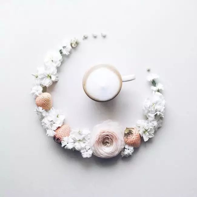 咖啡與花朵交織成餐桌上的優雅美景：日本Instagrammer以花卉藝術療癒每個早晨時刻 家居 第10張