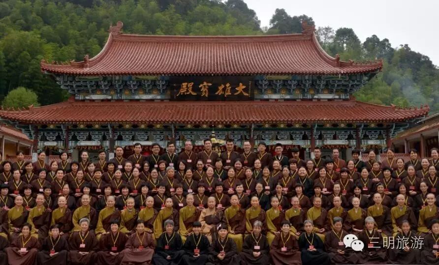 天湖净寺女子佛学院,是全国佛教10个培训点之一.