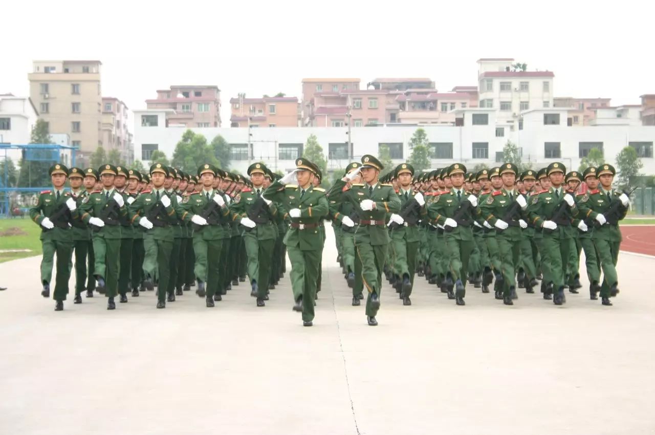 武警广州指挥学院鸟瞰视频 南国花城改革前沿,珠江水畔木棉花红.