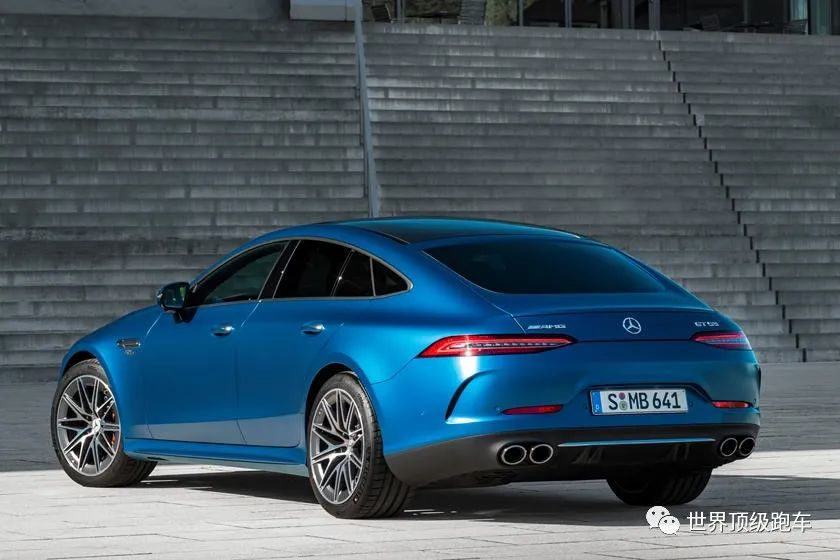 全新内饰>梅赛德斯-amg gt 43和gt 53的动力总成没有变化,仍然搭载3
