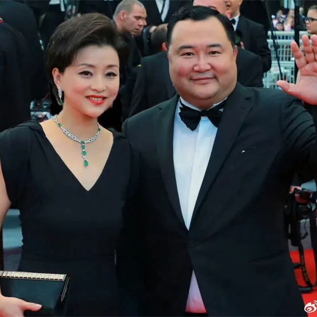 杨澜很假