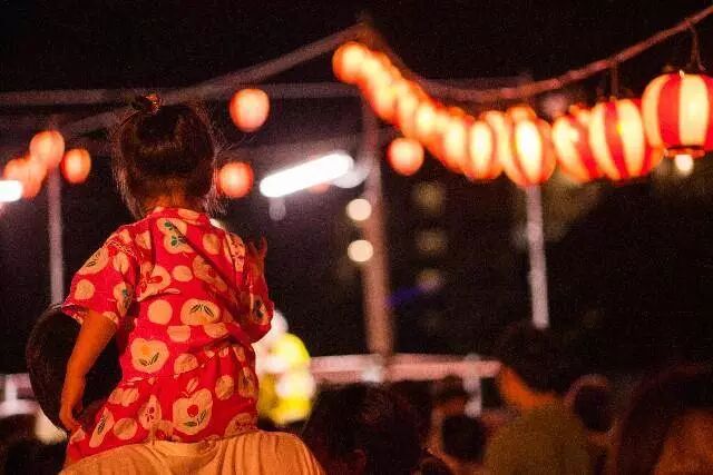 他想看汽車 我想看花火 於是我們在盛夏去了一趟名古屋 瑞麗伊人風尚 微文庫