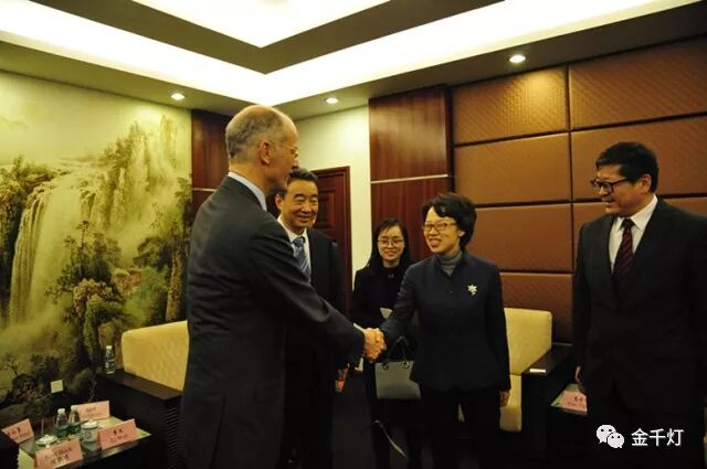 德国巴斯夫集团 拜耳_德国巴斯夫集团_德国巴斯夫快乐跑