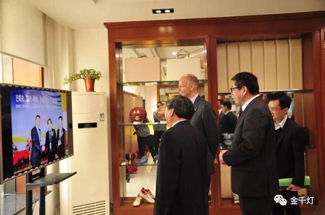 德国巴斯夫集团 拜耳_德国巴斯夫集团_德国巴斯夫快乐跑