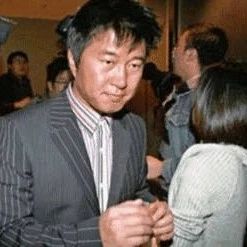 尹相杰满文军都去吸毒,居然还有这位美女歌手??