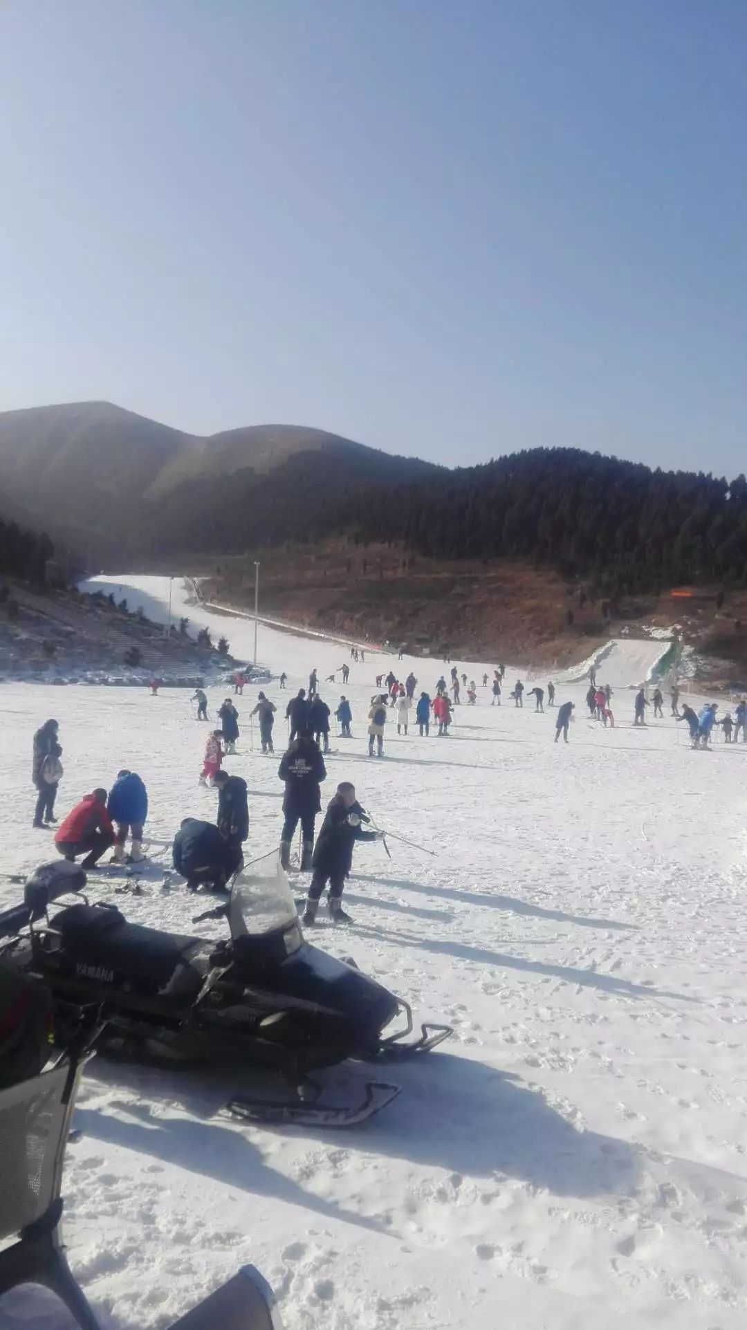 汕头钢价格社区|星街坊邻里团元旦滑雪之旅—抽着奖品唱着歌,向滑雪