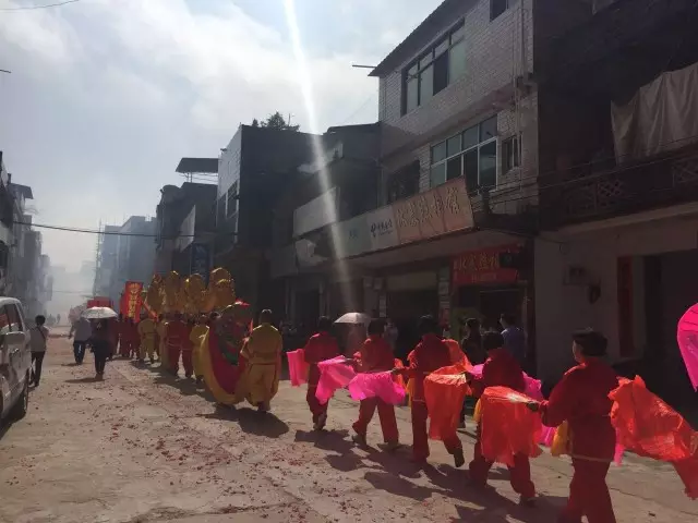 传统民俗“阿公岀行” 传统民俗“阿公岀行”