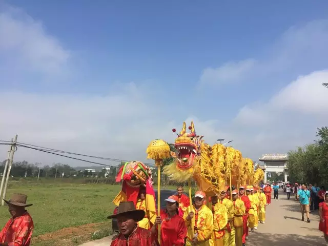 传统民俗“阿公岀行” 传统民俗“阿公岀行”