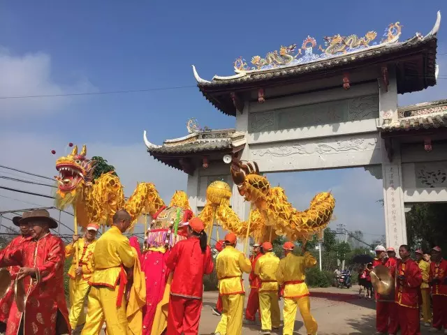 传统民俗“阿公岀行” 传统民俗“阿公岀行”