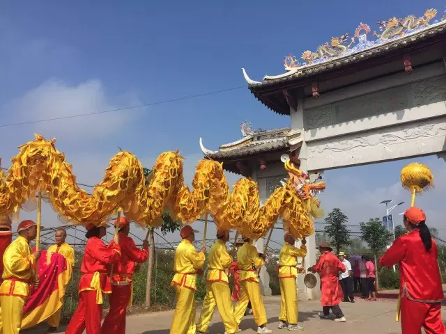 传统民俗“阿公岀行” 传统民俗“阿公岀行”