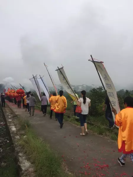 传统民俗“阿公岀行” 传统民俗“阿公岀行”