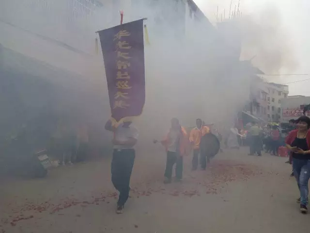 传统民俗“阿公岀行” 传统民俗“阿公岀行”