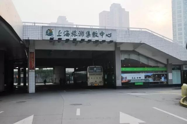 上海交通卡红色和蓝色区别_上海交通卡红色全国一卡通_上海公交一卡通紫色