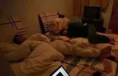 你怎么睡觉，就怎么过一生！